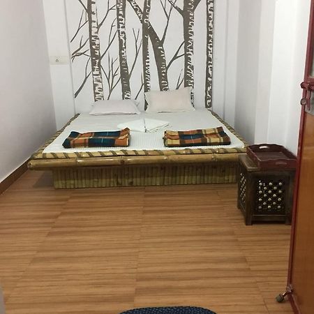 Shri Guest House Варанаси Экстерьер фото