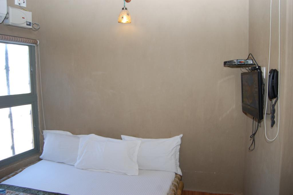 Shri Guest House Варанаси Номер фото