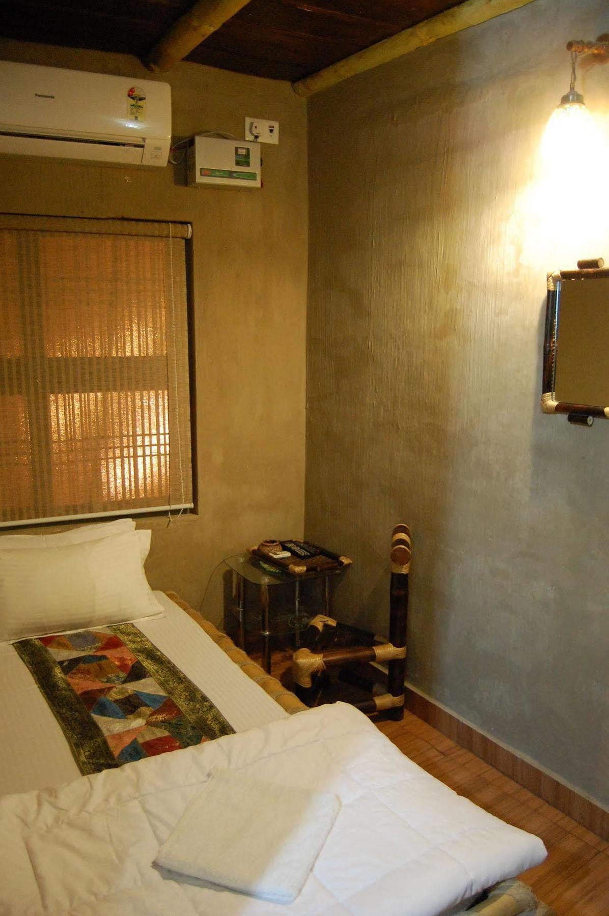 Shri Guest House Варанаси Экстерьер фото