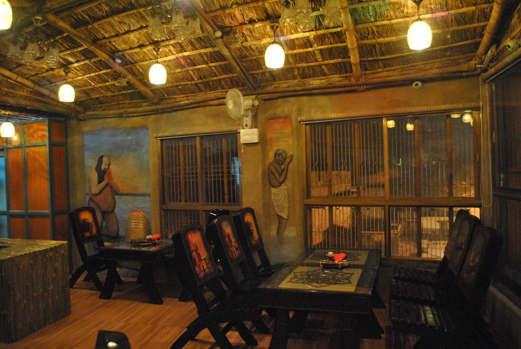 Shri Guest House Варанаси Экстерьер фото